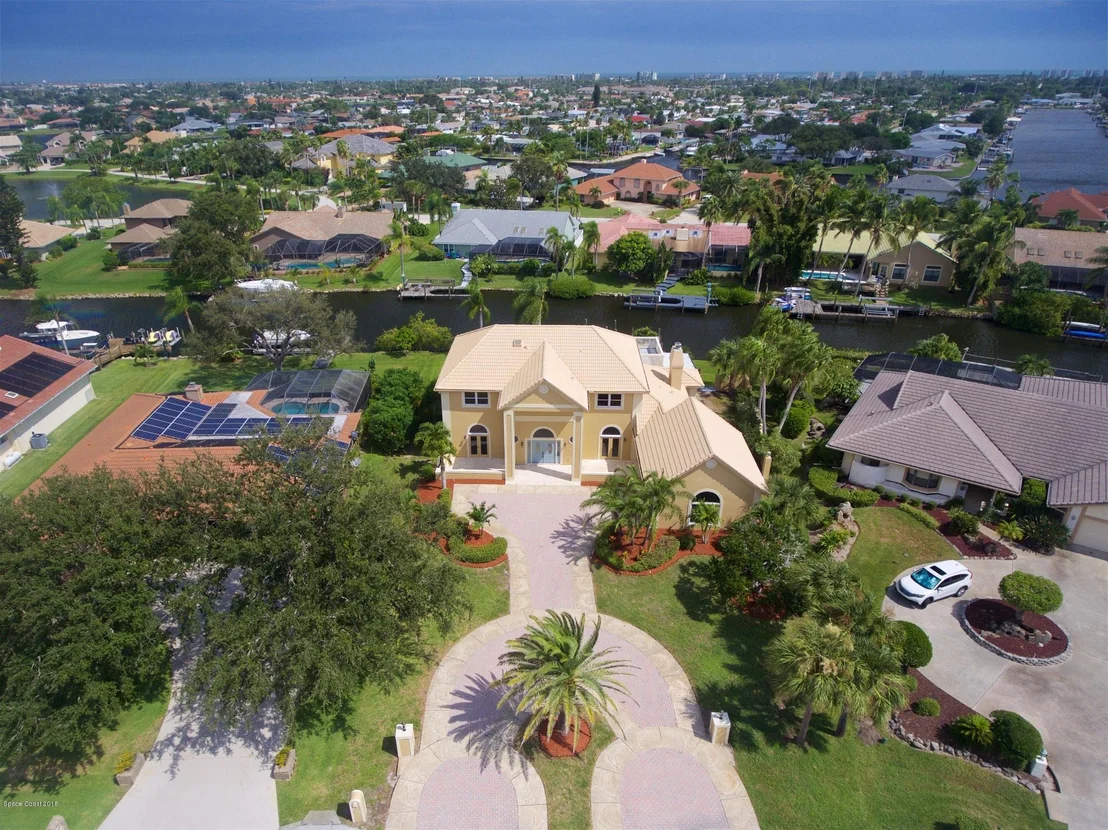 Photo of 545 Lanternback Island Drive