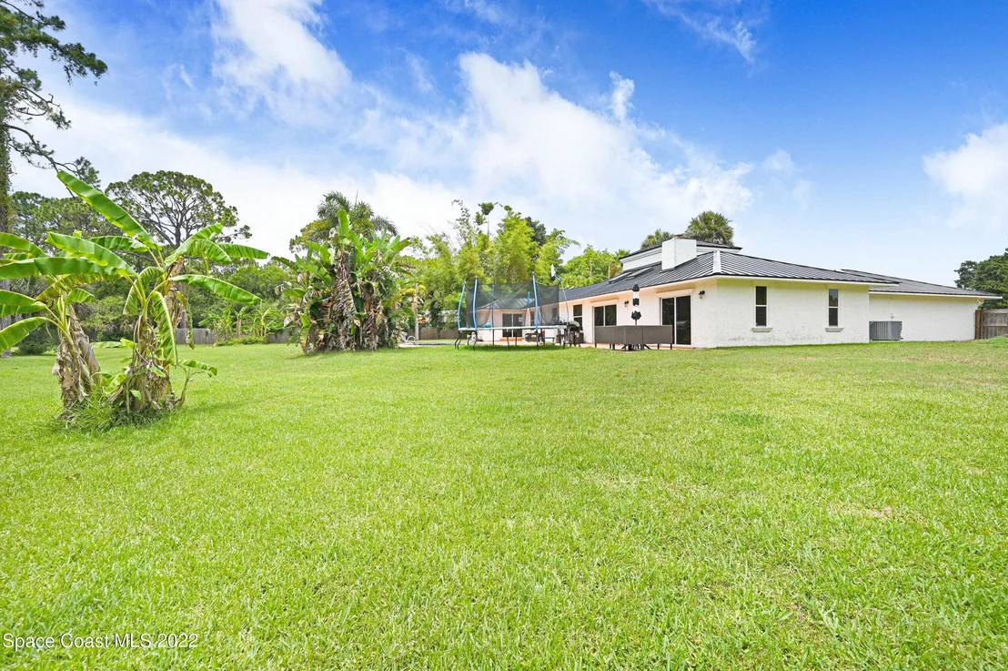Photo of 3225 Fairview Drive