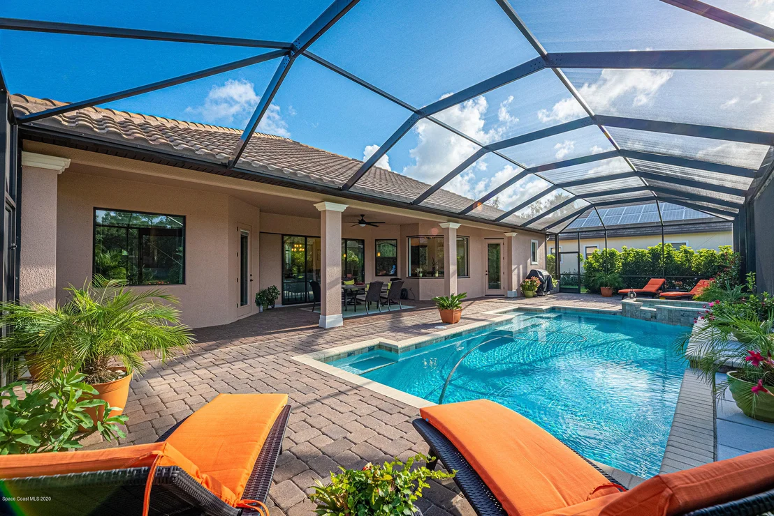 Photo of 824 Lorenza Place