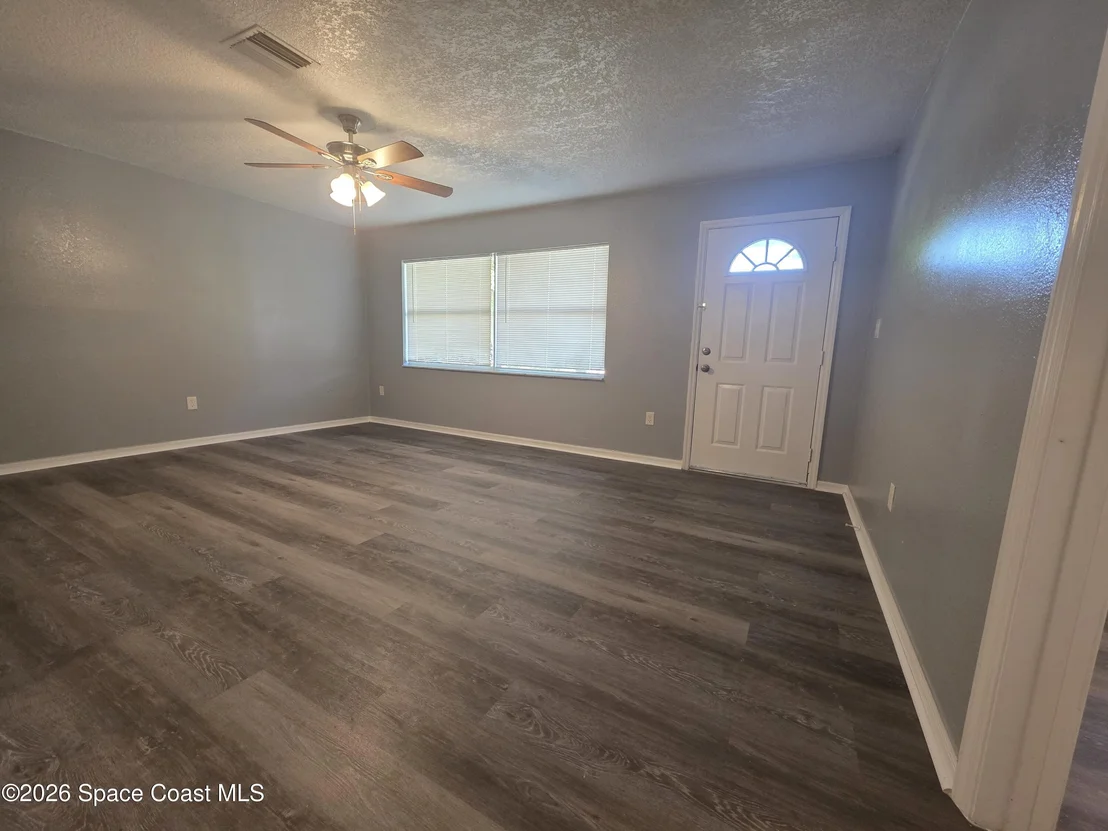 Photo of 1631 Albert Drive
