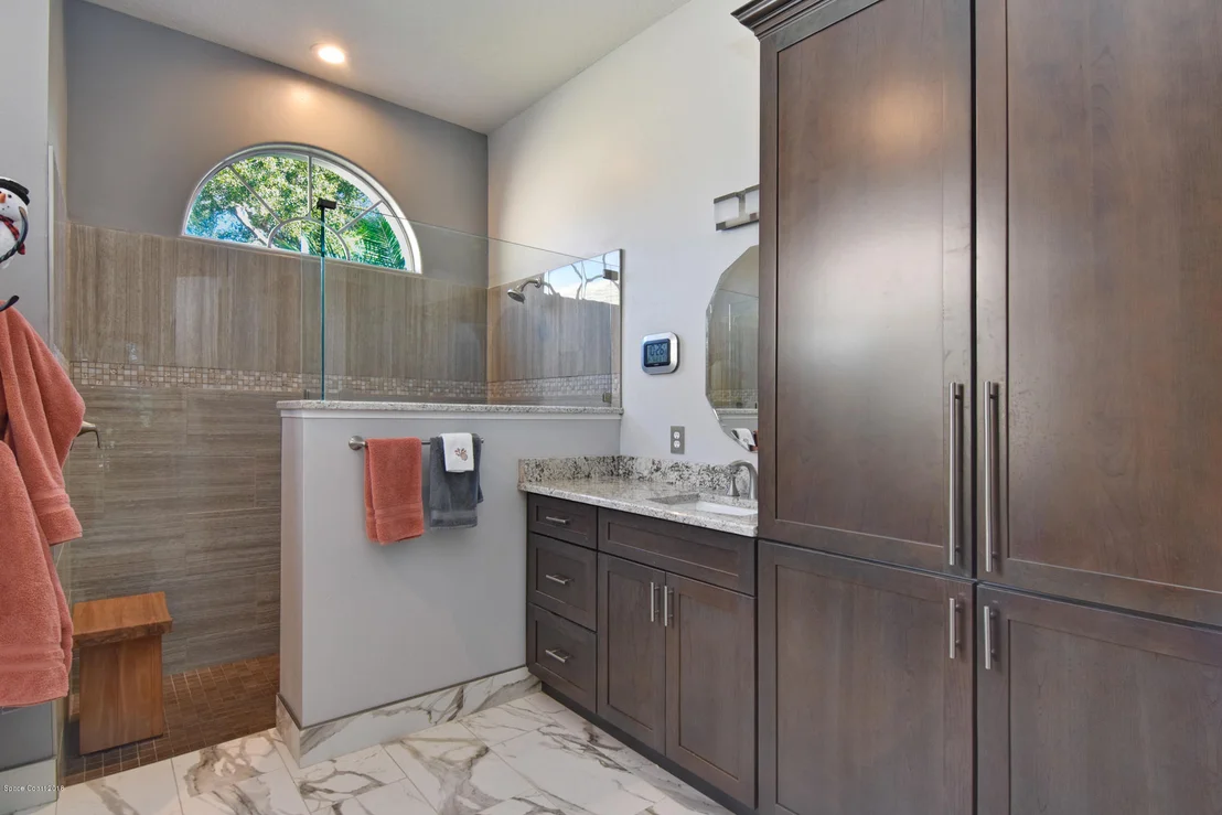 Photo of 979 Palm Brook Drive