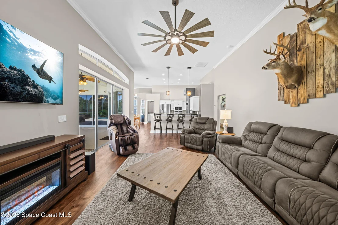 Photo of 842 Thrasher Drive
