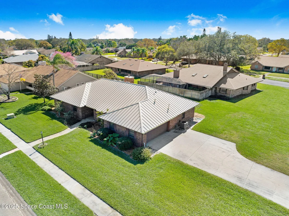 Photo of 2977 Saint Helens Way