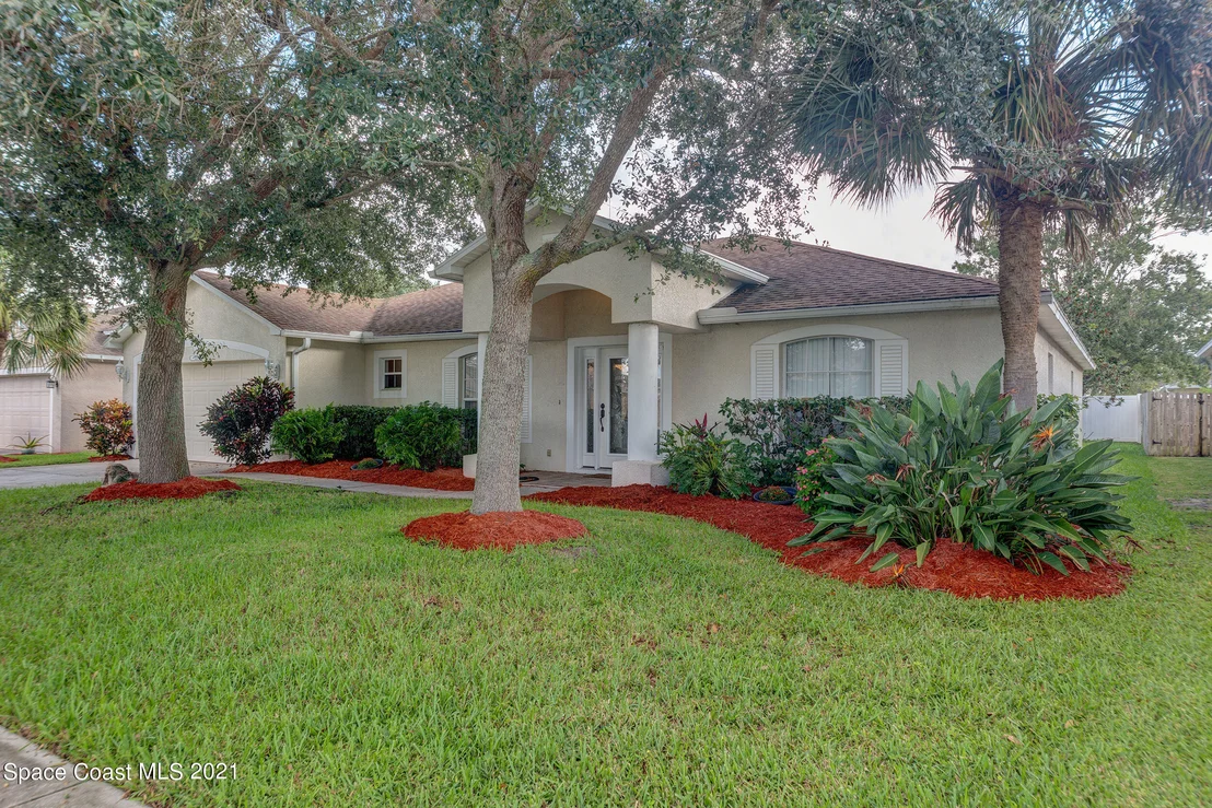Photo of 835 Triple Crown Lane