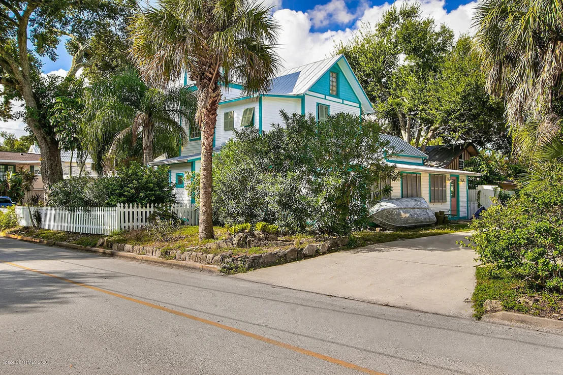 Photo of 14 Barton Avenue
