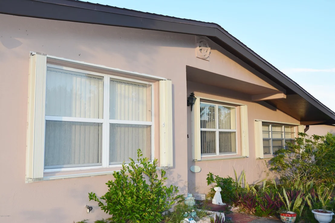 Photo of 2470 Allan Adale Road