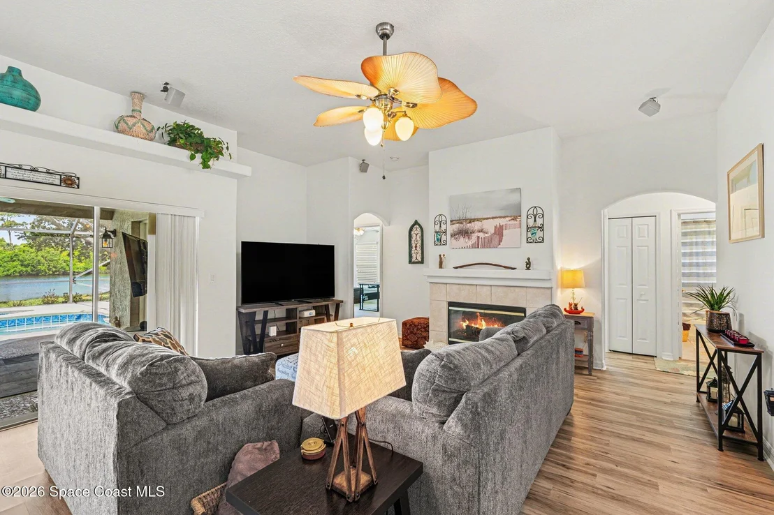 Photo of 3875 Waterford Drive