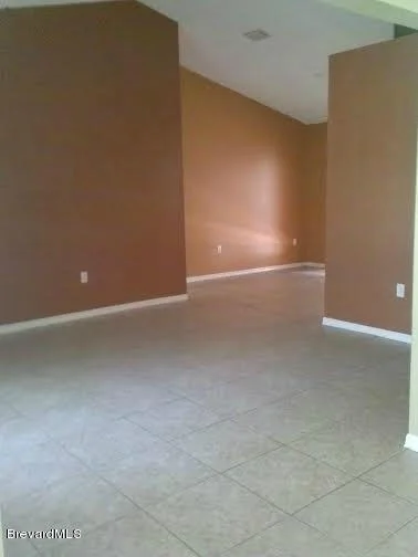 Photo of 2075 Vally Road