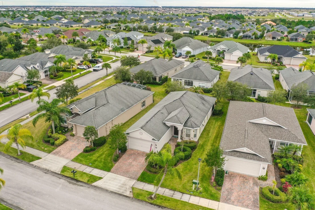 Photo of 3355 Moonstone Lane