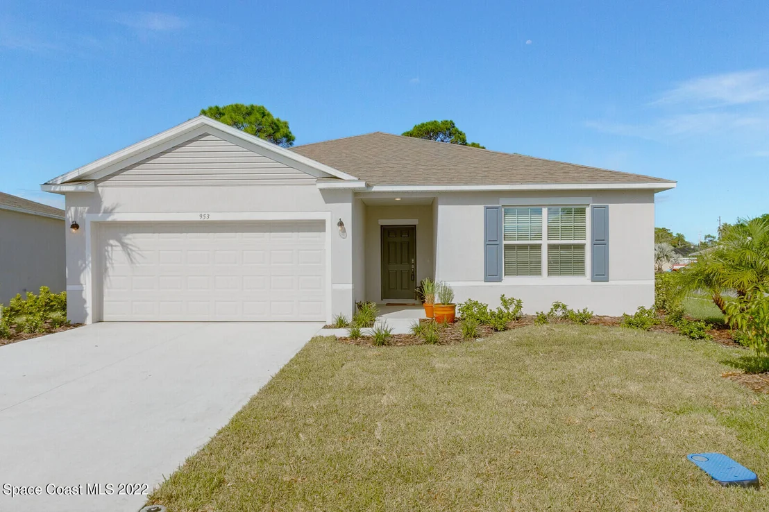 Photo of 953 Edensor Lane