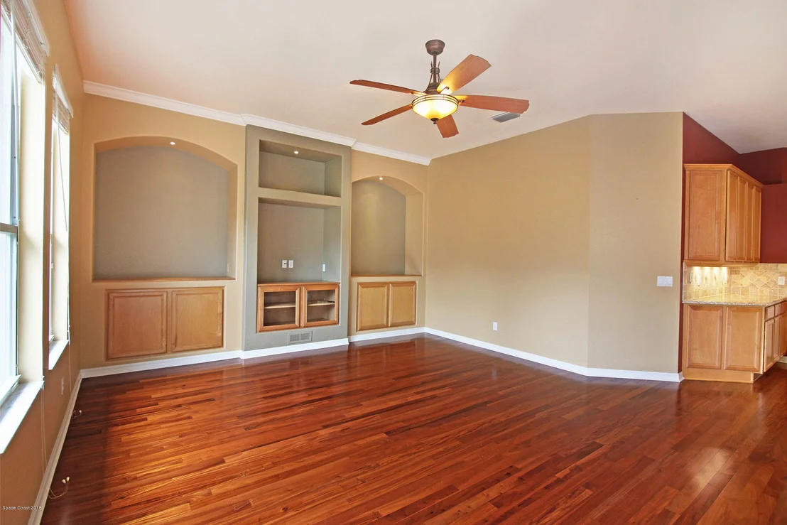 Photo of 5675 Sheffield Place