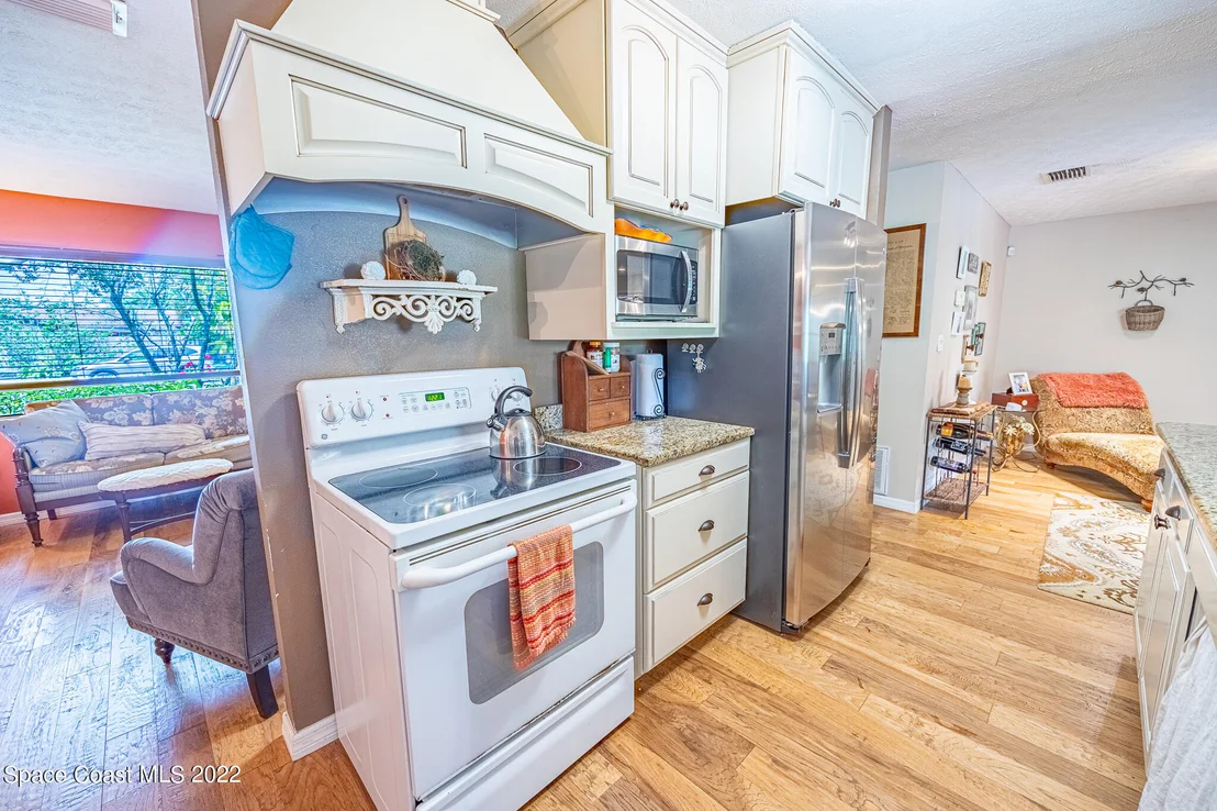 Photo of 2701 Golfview Drive