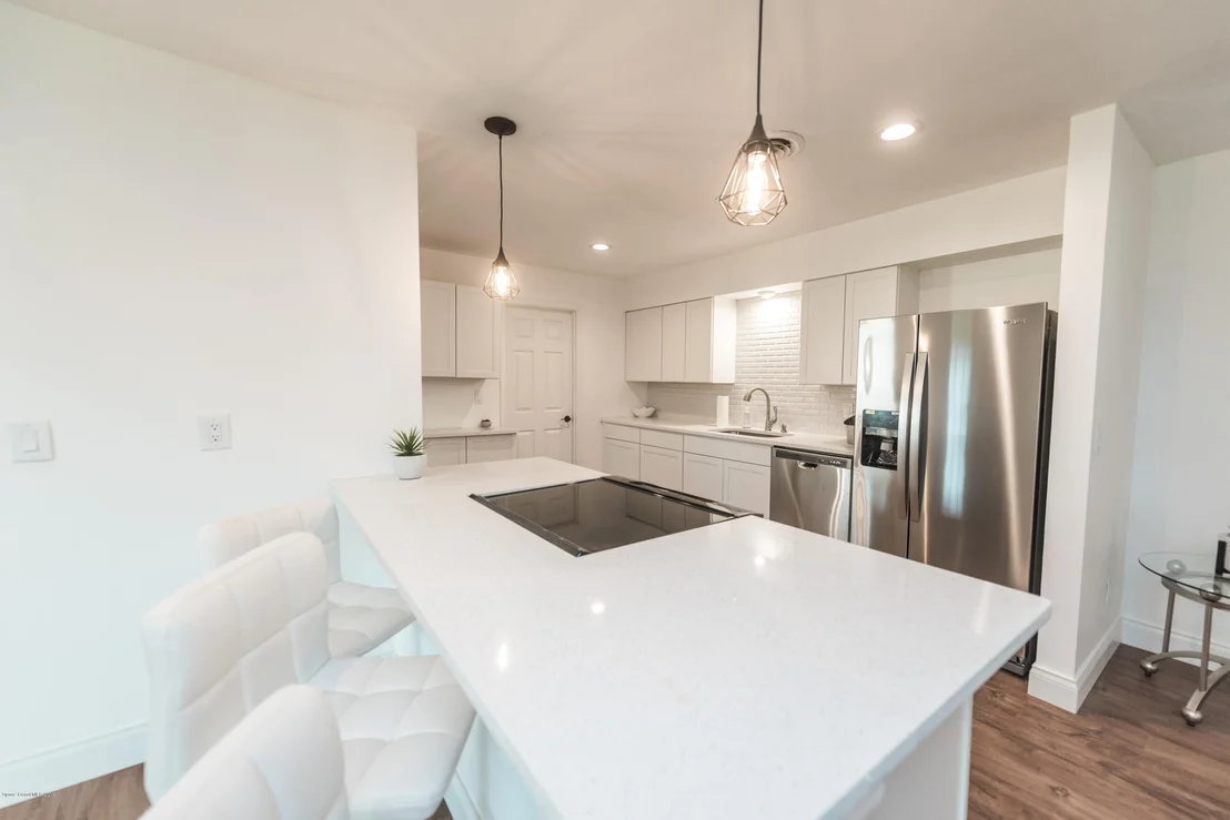Photo of 975 Golf Street