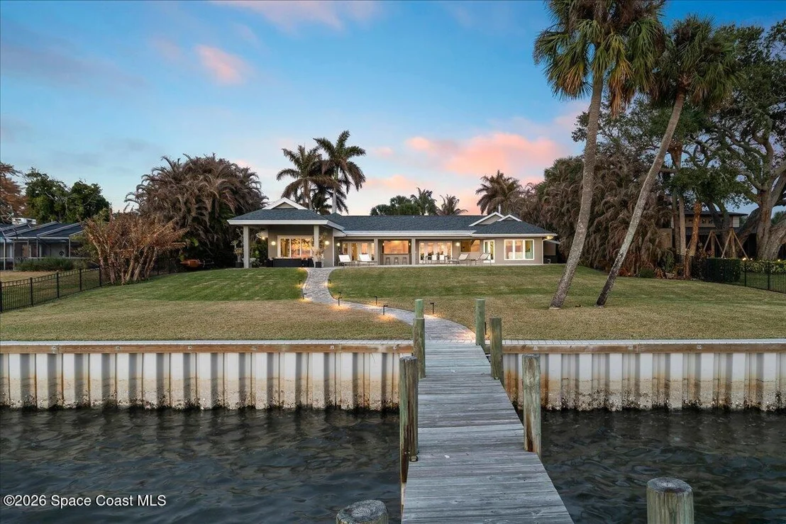 Photo of 408 Riverside Drive