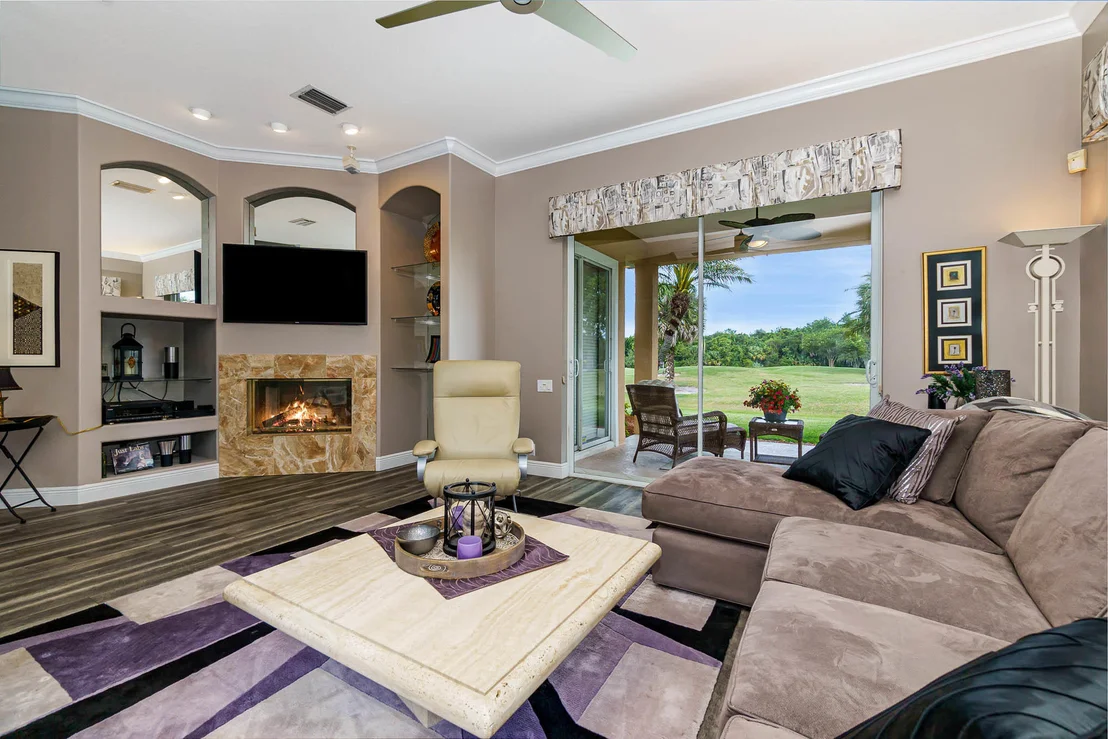 Photo of 920 Palm Brook Drive