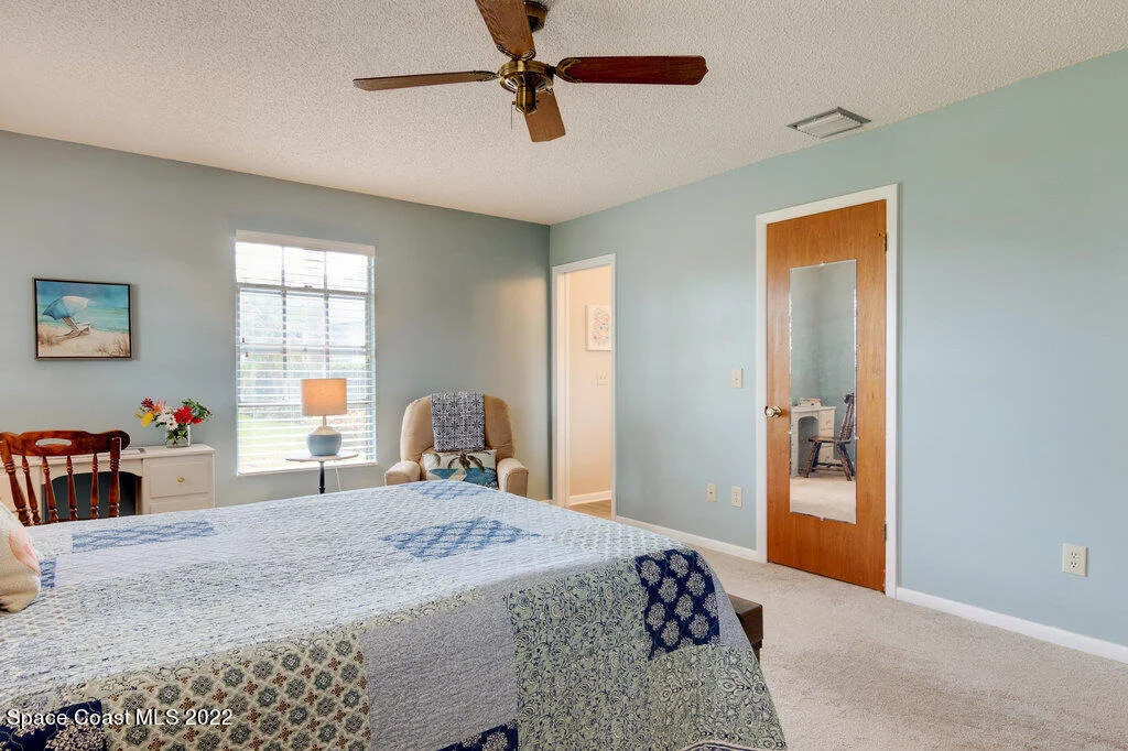Photo of 1049 Carnation Drive