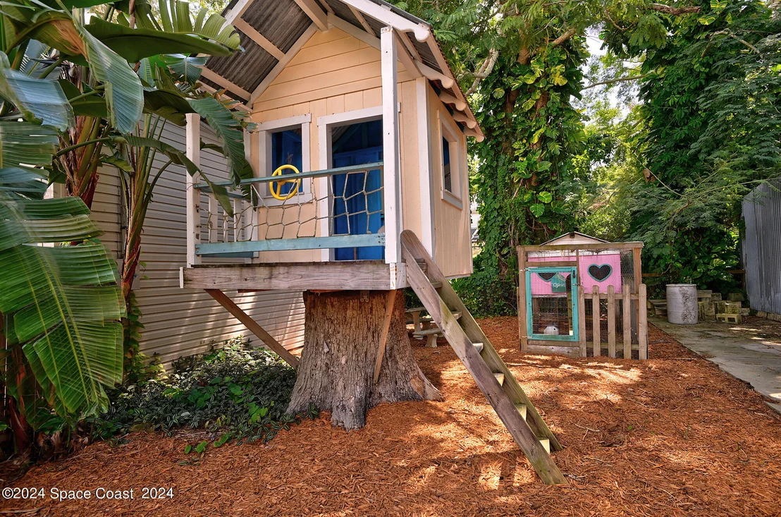 Photo of 23 Barton Avenue
