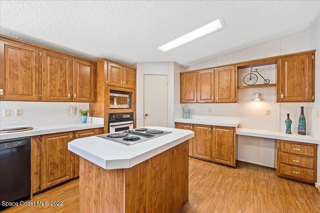 Photo of 3070 Milwaukee Avenue