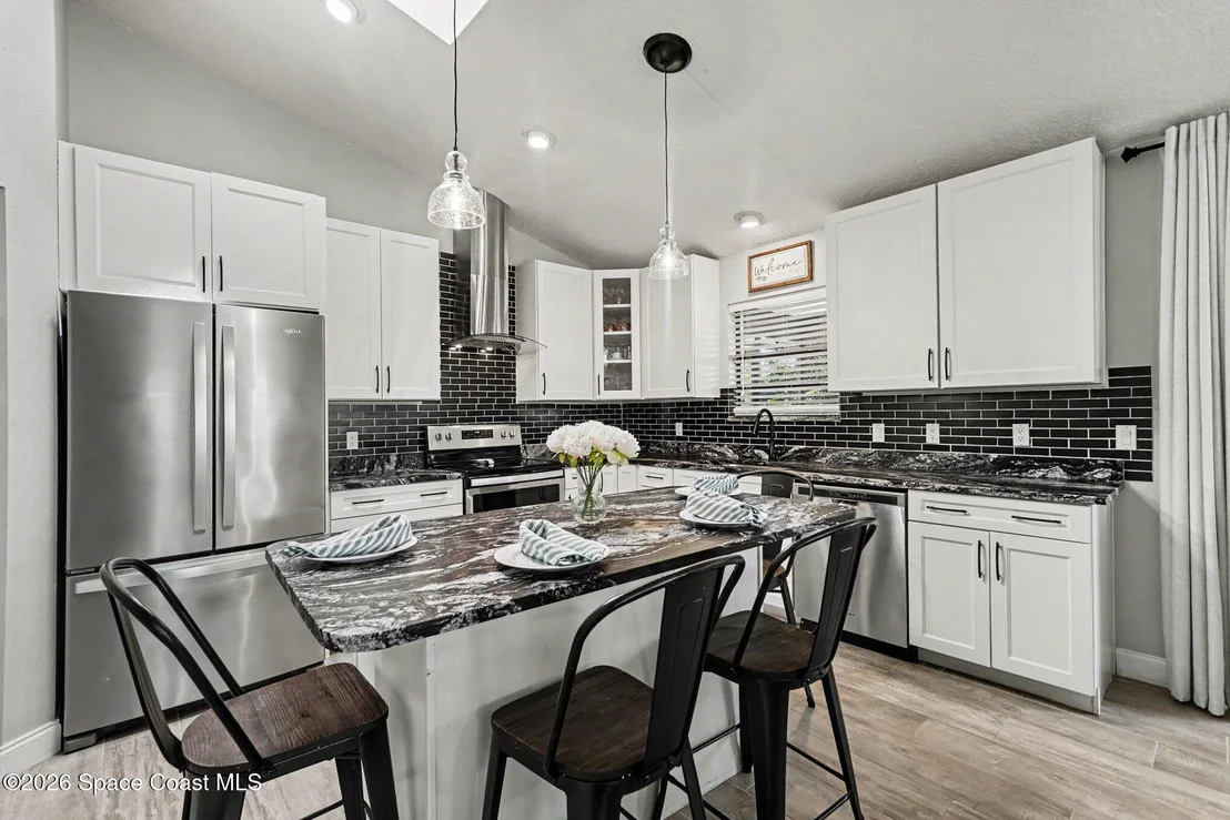 Photo of 175 Memory Lane NE
