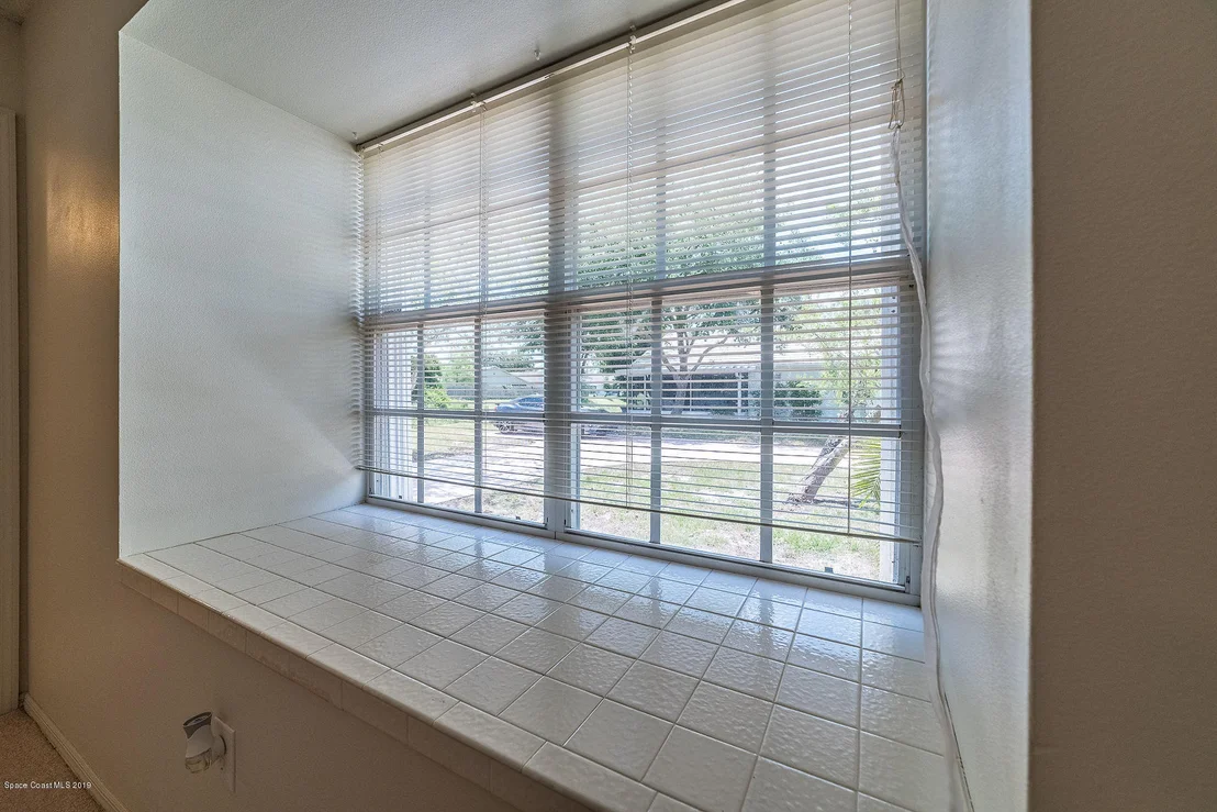 Photo of 1101 Goldenrod Circle NE