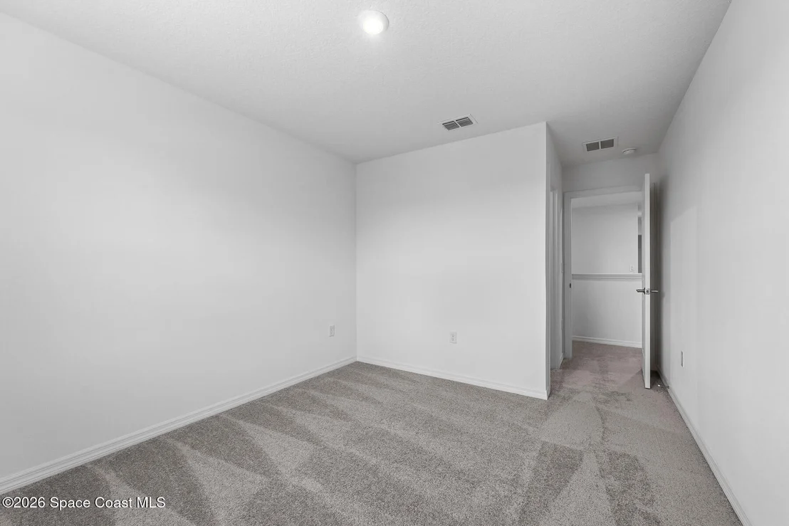 Photo of 926 Castleford Avenue NE