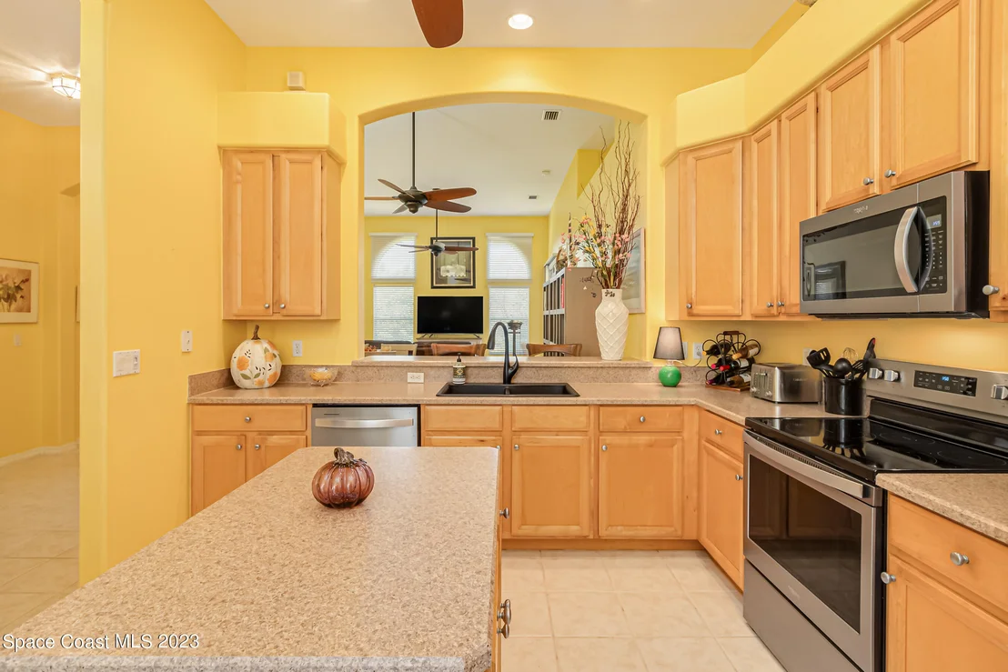 Photo of 4481 Portage Trail