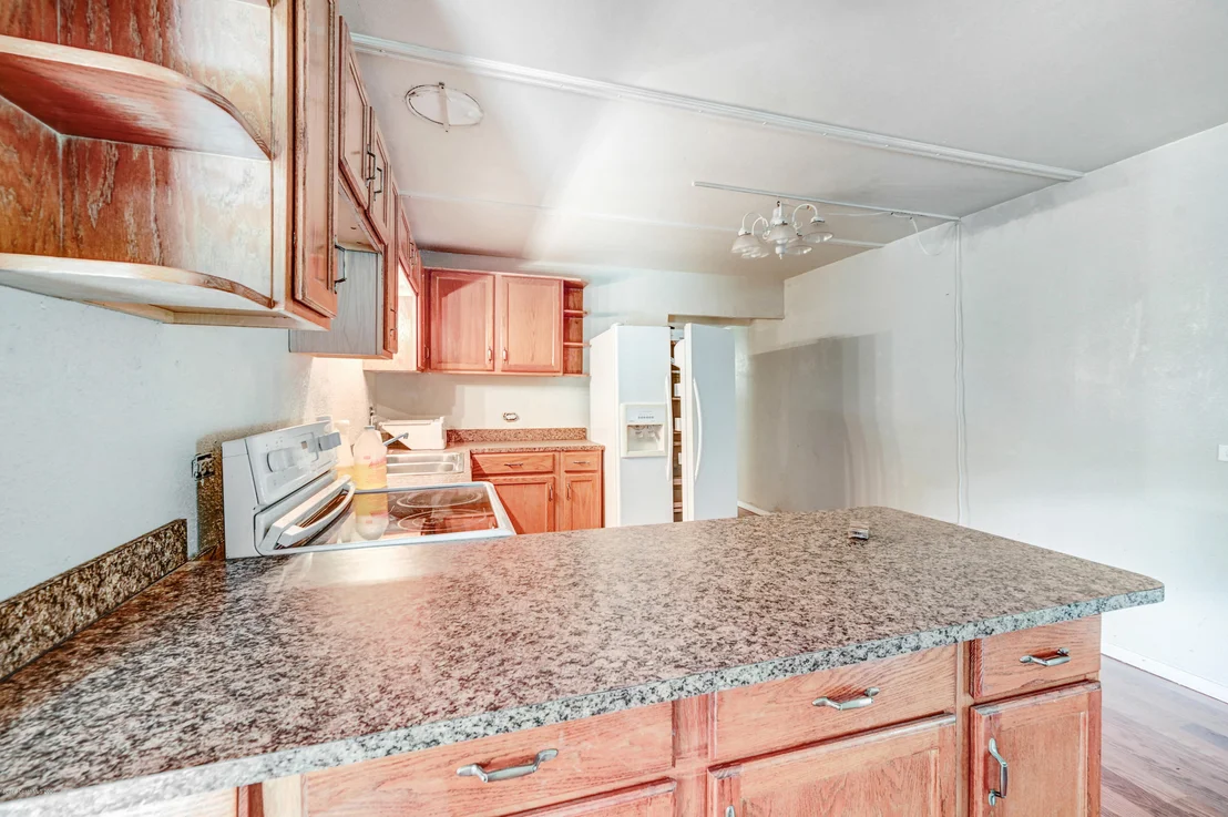 Photo of 6976 Ash Drive