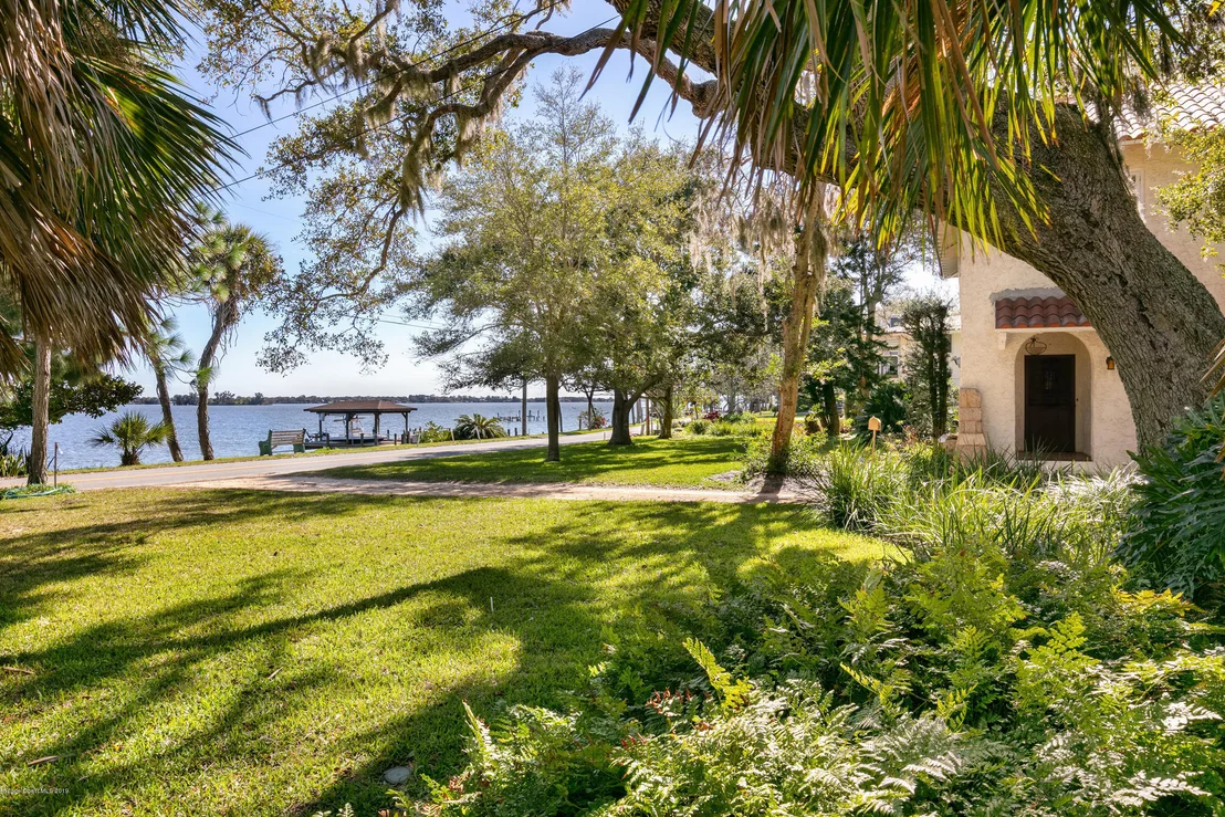 Photo of 1305 Rockledge Drive