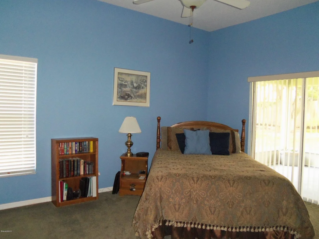 Photo of 975 Pelican Lane