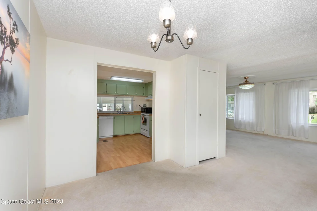 Photo of 19 Annette Drive