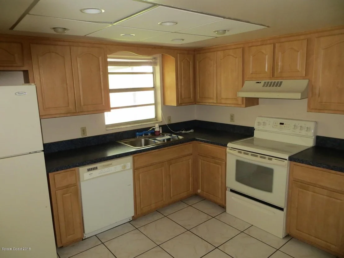 Photo of 1040 Sycamore Drive