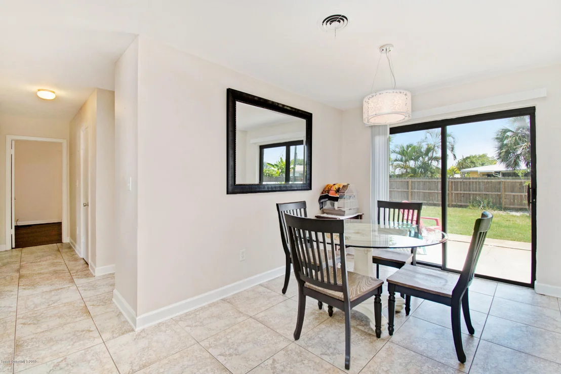 Photo of 445 Cinnamon Drive