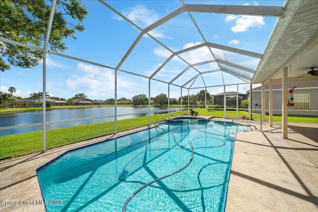 Photo of 369 Lake Victoria Circle