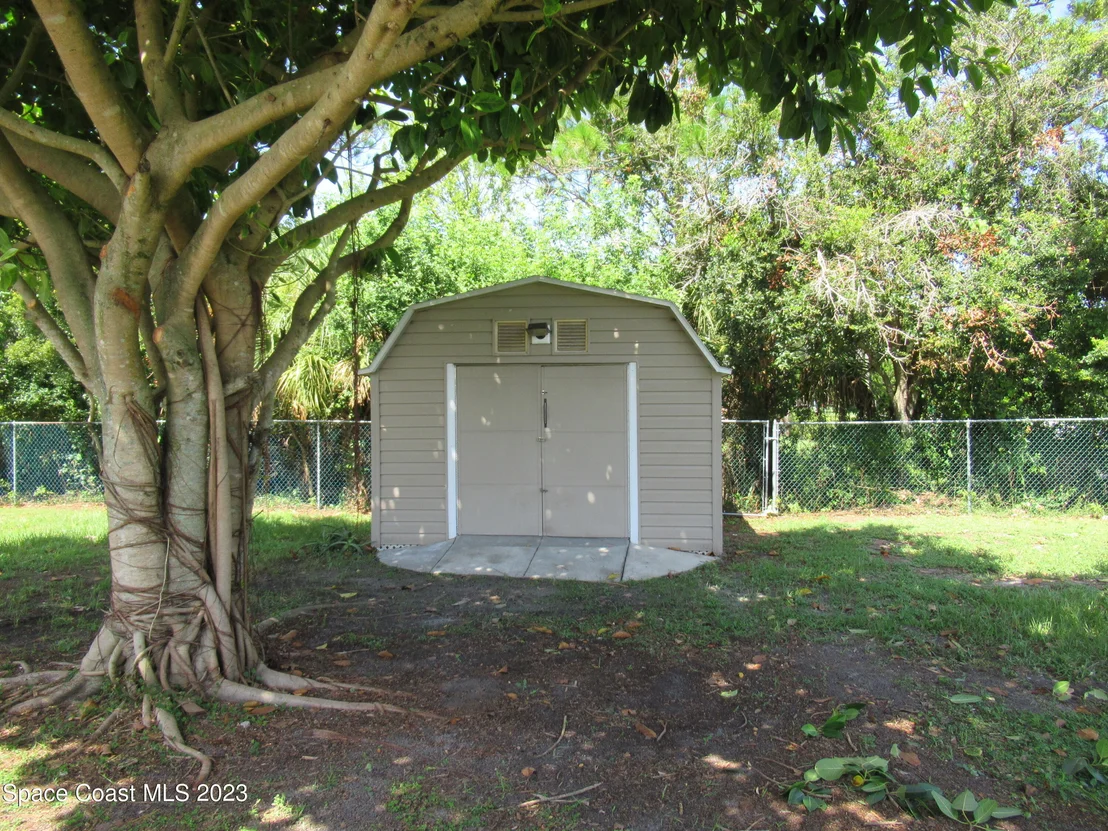 Photo of 7070 Marvin Avenue