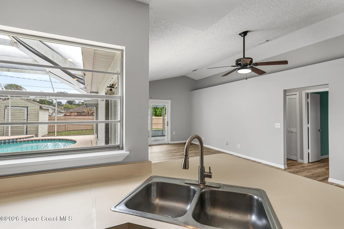 Photo of 220 Lanack Road SE
