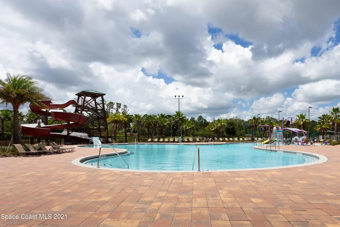 Photo of 4528 Alligator Flag Circle