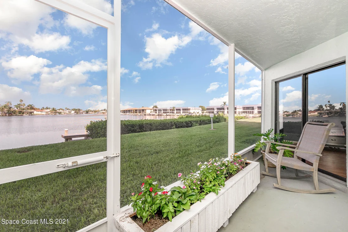 Photo of Unit 1104 at 1700 Commodore Boulevard