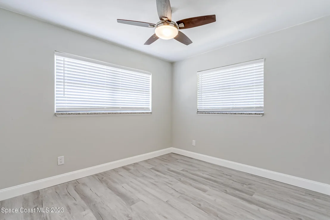 Photo of 1794 Dixon Boulevard