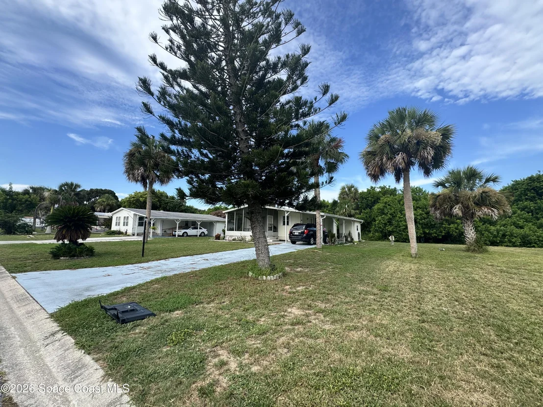 Photo of 7590 Blackhawk Road