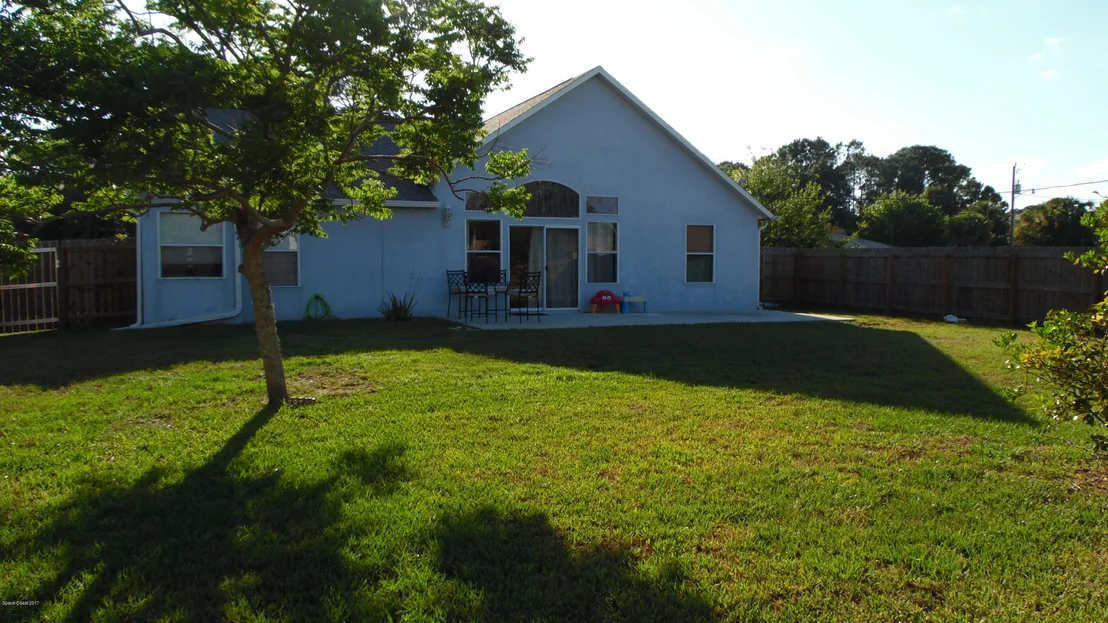 Photo of 6965 Marvin Avenue