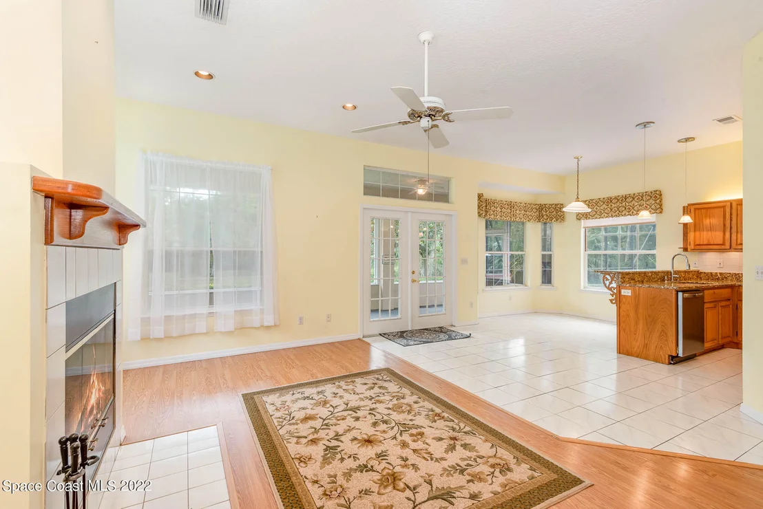 Photo of 3396 Lionel Road