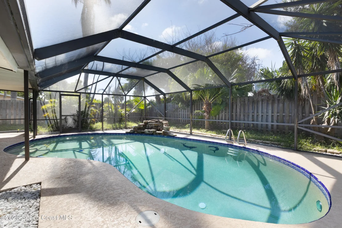 Photo of 335 Brewster Road