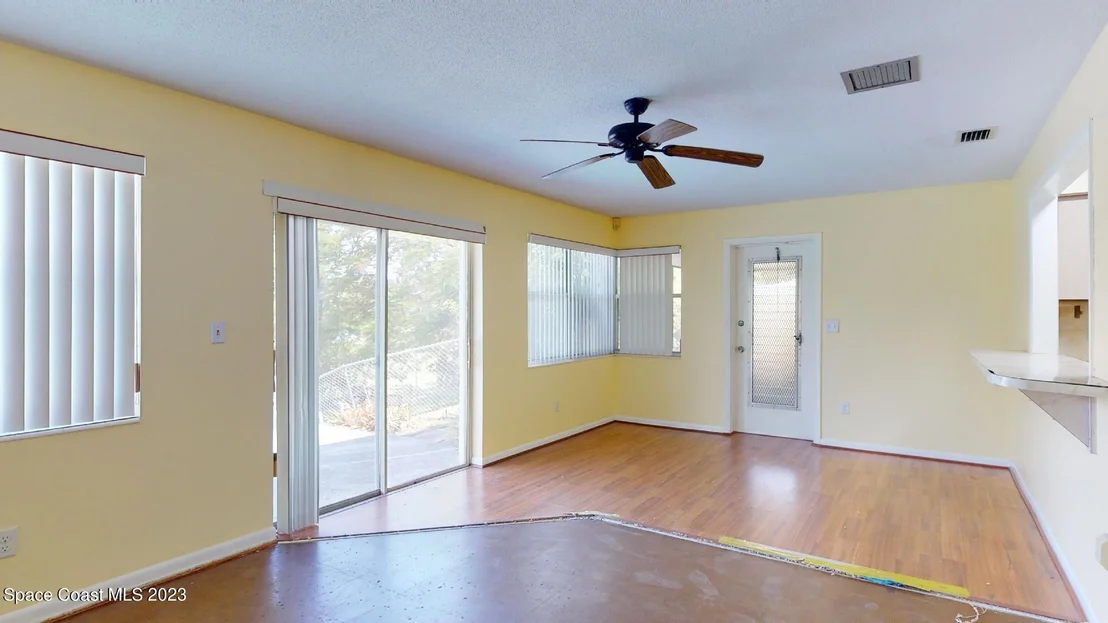 Photo of 813 Vance Circle NE