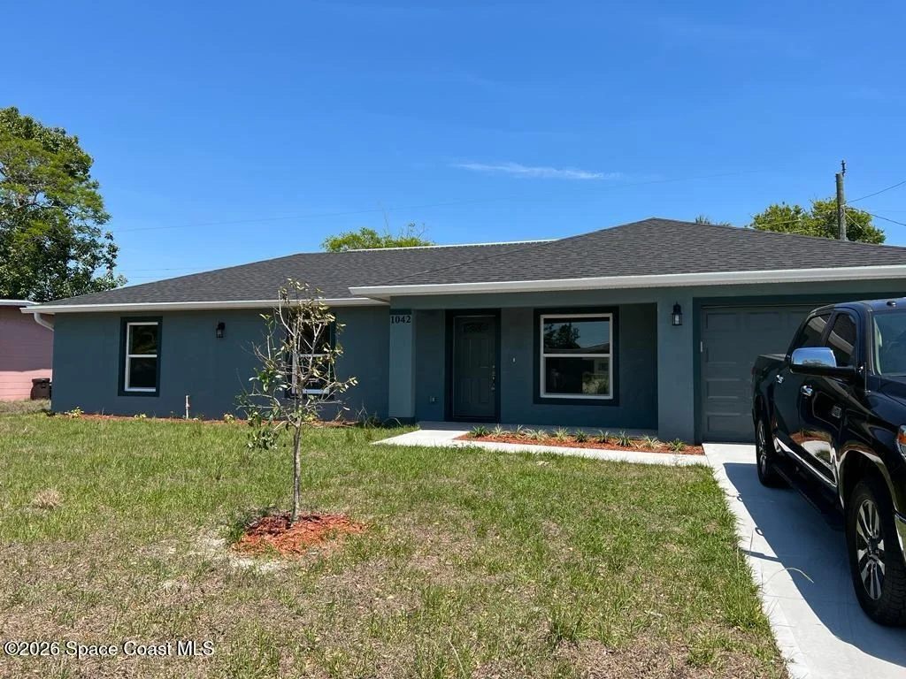 Photo of 1042 Hickory Lane