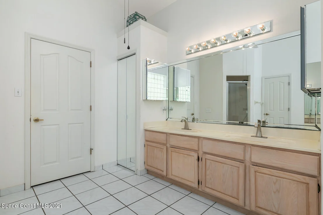 Photo of 7948 Timberlake Drive