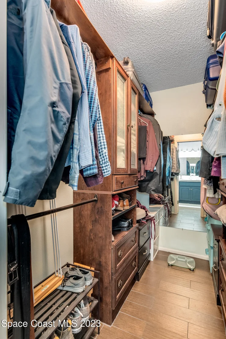 Photo of 2624 School Drive NE