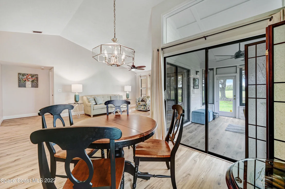 Photo of 820 Ridge Lake Drive