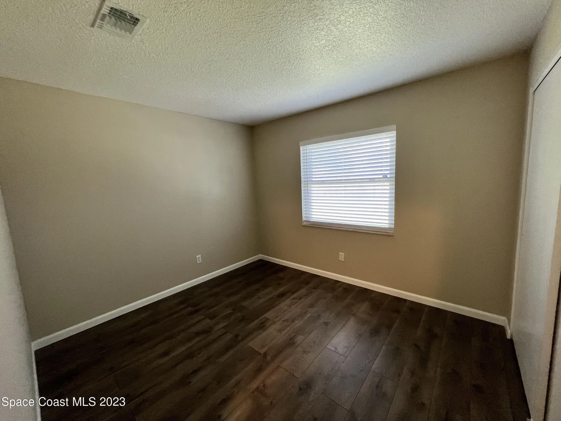 Photo of 2879 Lancaster Road
