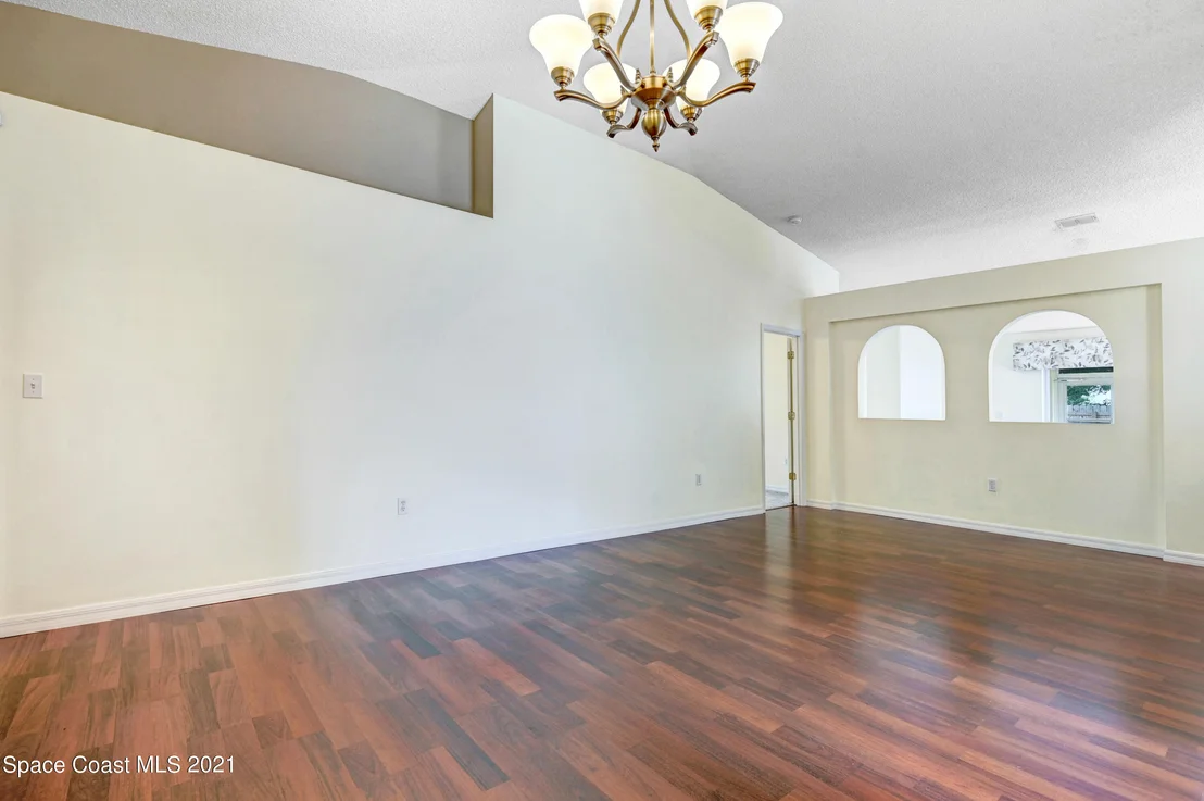Photo of 295 Mcclain Drive
