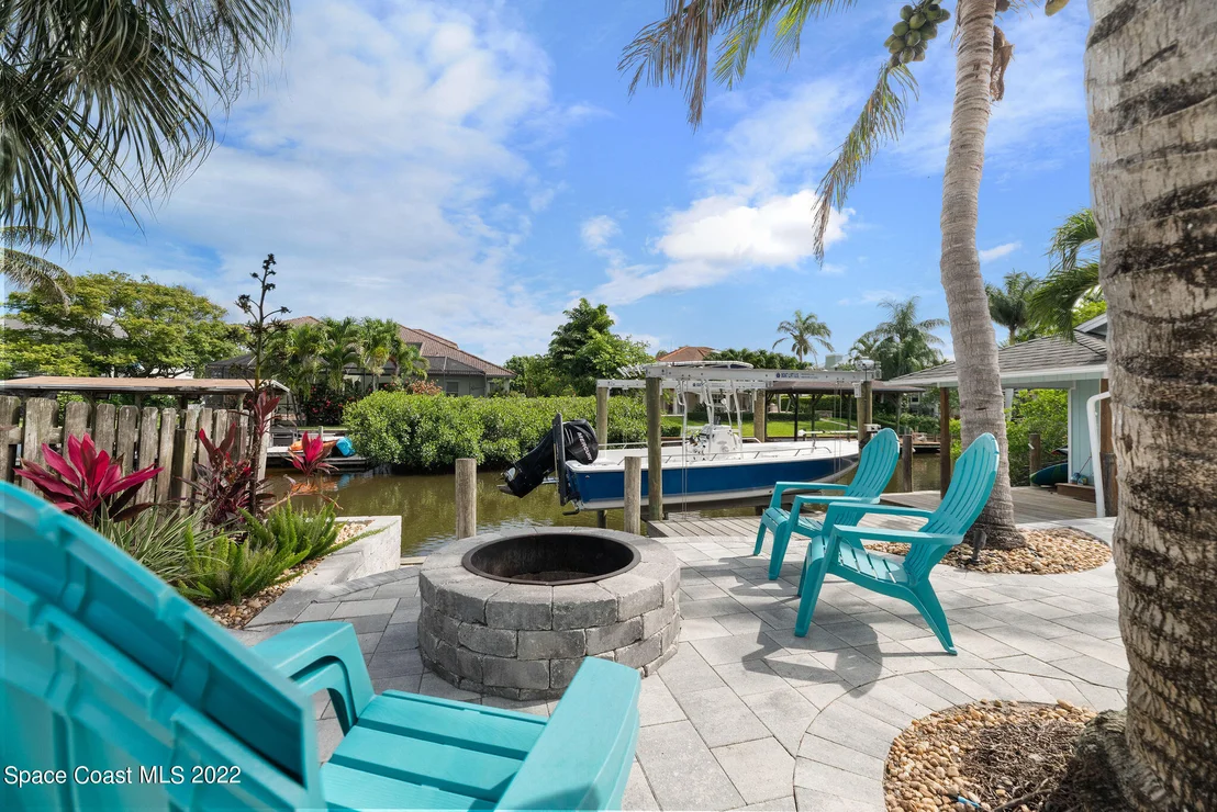 Photo of 416 Riverview Lane